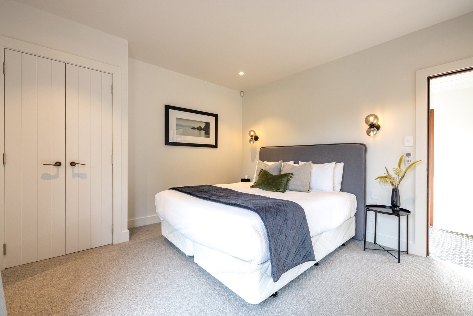 Anzac Bay Suite at Putiki Estate, luxury ensuite bedroom accommodation on Waiheke Island.