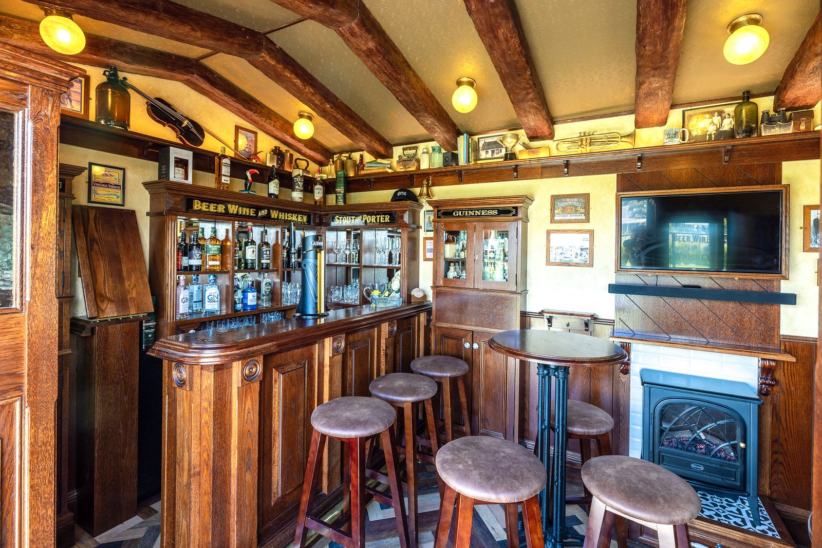 inside of My Little Pub Putiki Estate Waiheke Island Luxury Accommodation
